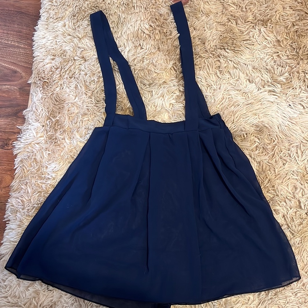 Overall skirt